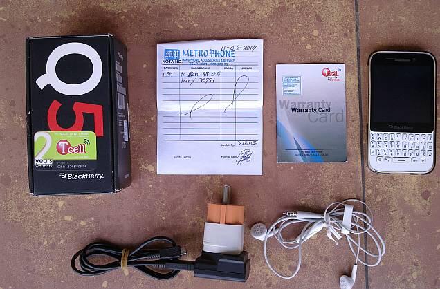 Dijual Blackberry Q5 White garansi Berindo T cell s/d februari 2016