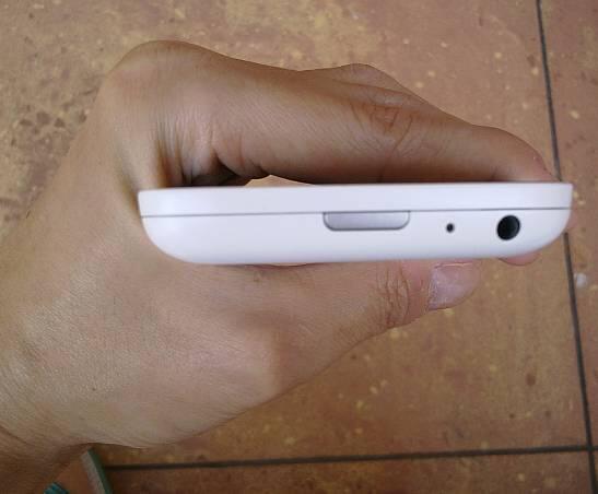 Dijual Blackberry Q5 White garansi Berindo T cell s/d februari 2016