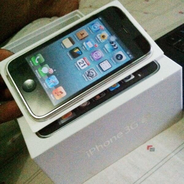 Jual Iphone 3GS 32gb white FU, Jakarta. BU gan!