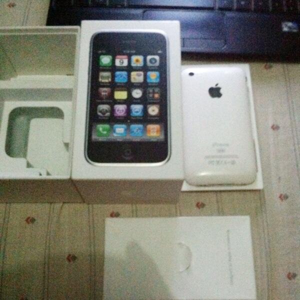 Jual Iphone 3GS 32gb white FU, Jakarta. BU gan!