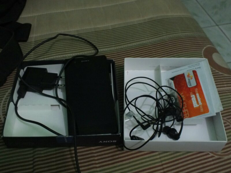 xperia z fullset (turun harga) , COD Depok malam ini