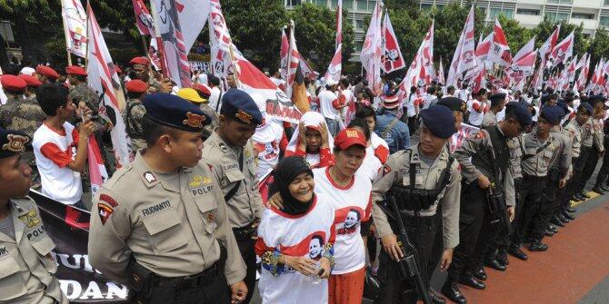 6 Cerita lucu demo massa Prabowo di MK