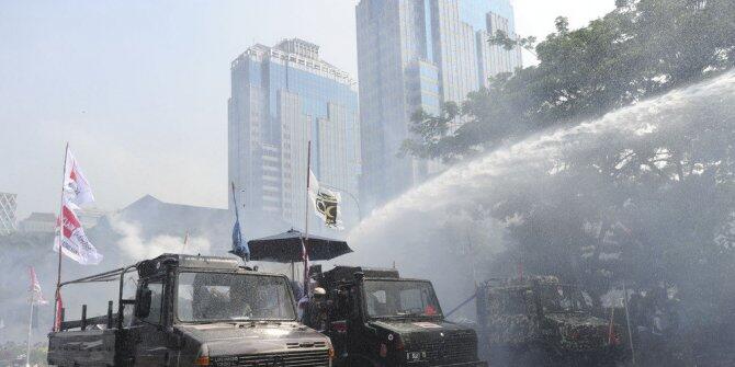 6 Cerita lucu demo massa Prabowo di MK