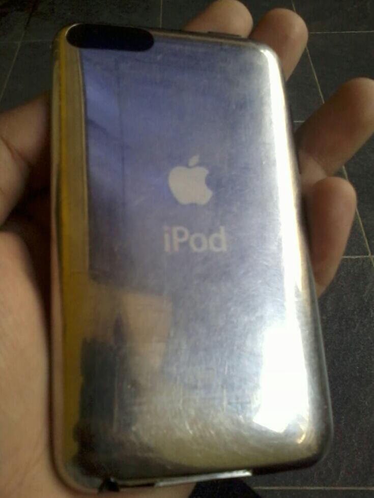 IPOD TOUCH GEN 3 8GB HITAM