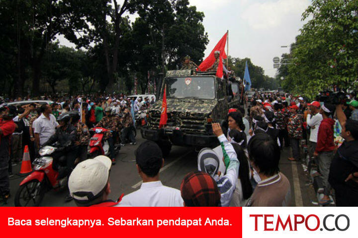 Polisi Telisik Dokumen Truk Unimog Pro-Prabowo