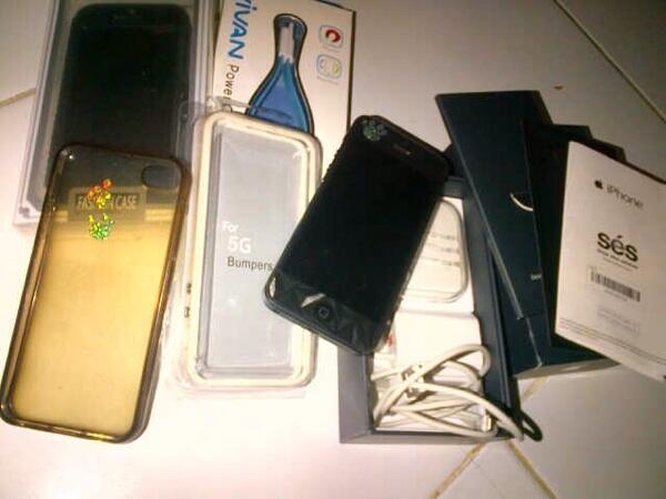 Iphone 5 black 16g FU SES byk bonus gan..!