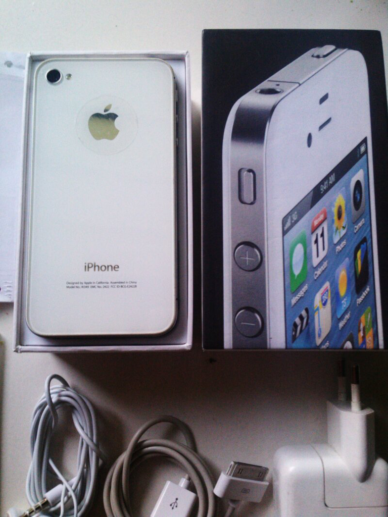 iPhone 4 Cdma 16Gb Mulus, Fullset & iCloud Aman