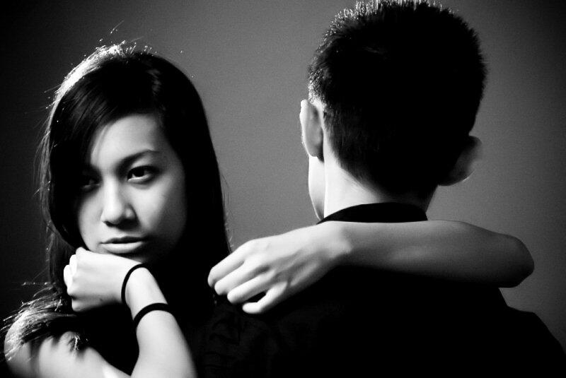 6 Cara Buat Berhenti Merasa ‘Insecure’ Dalam Hubungan Percintaanmu