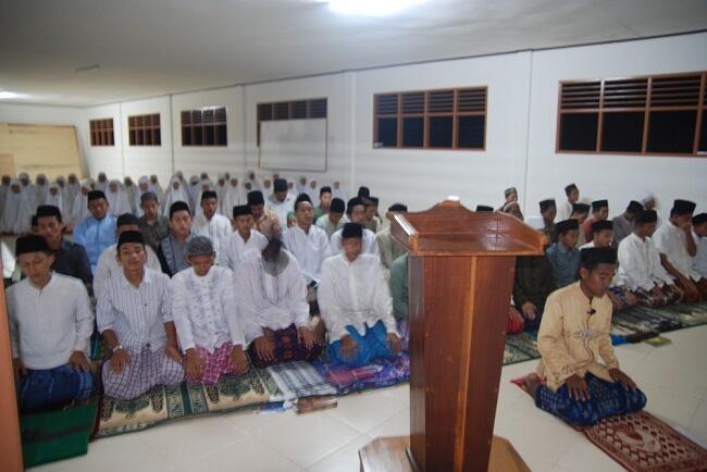 Kegiatan dan Kebiasaan Pesantren yang membangun Karakter agan
