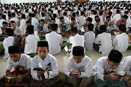 Kegiatan dan Kebiasaan Pesantren yang membangun Karakter agan