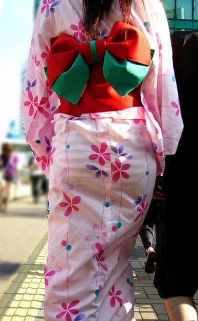 (Full Mulustrasi) Kecaman Kimono Transparan Yang Sedang Trend Di Jepang