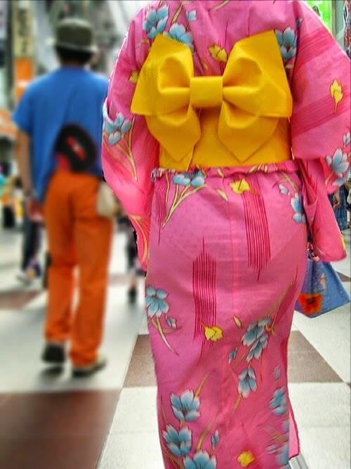 (Full Mulustrasi) Kecaman Kimono Transparan Yang Sedang Trend Di Jepang