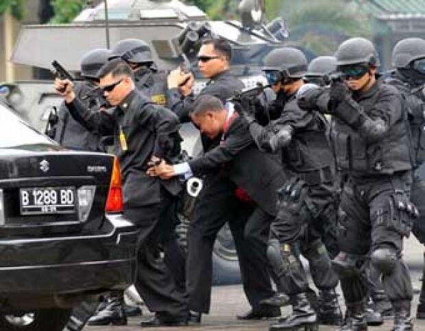 Blusukan Jokowi Memaksa Pampampres Fleksibel Dalam SOP