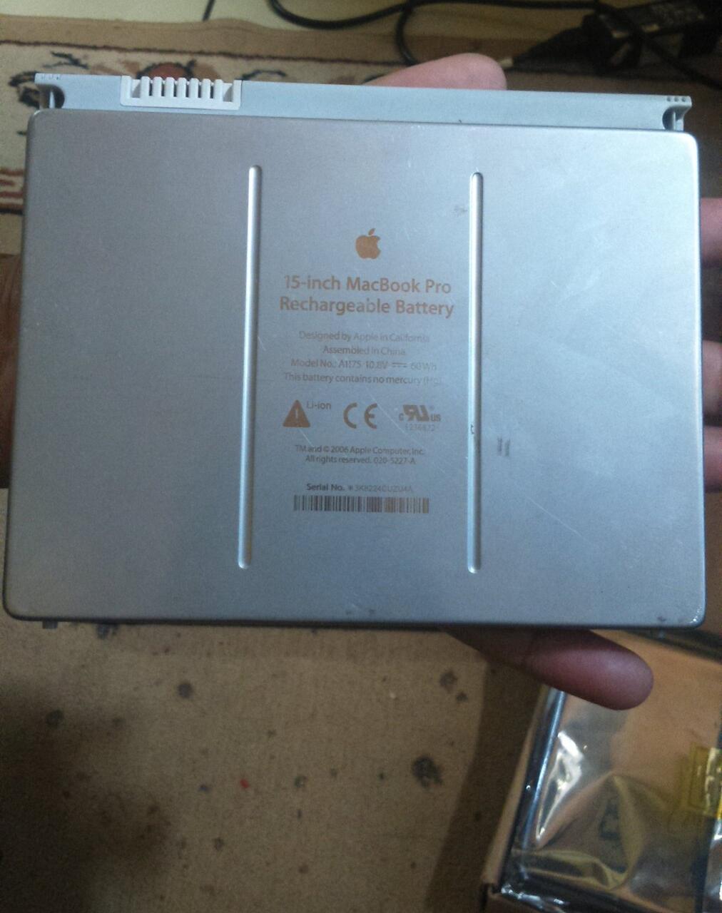 Jual Baterai APPLE MacBook Pro 15&quot; A1175 - Silver