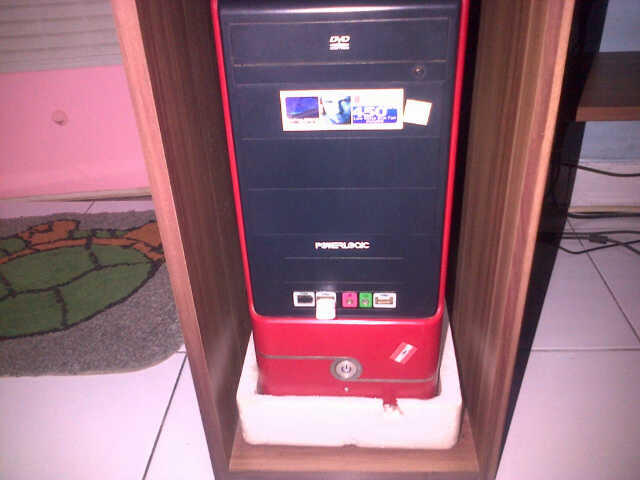 Jual CPU Intel E2140 1.60 GHz + Monitor Dell 21.5 Touchscren