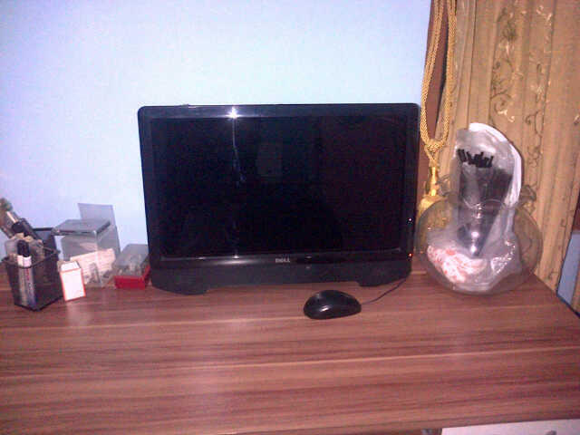 Jual CPU Intel E2140 1.60 GHz + Monitor Dell 21.5 Touchscren