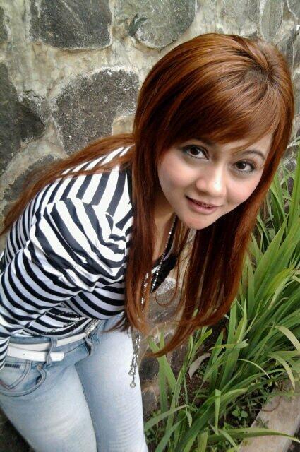 Foto dan Profil Jenita Janet...WOW