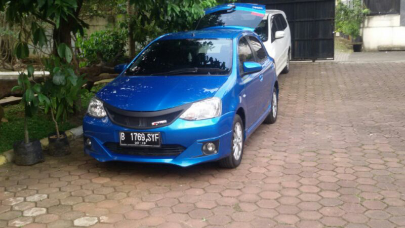 terjual wts toyota etios valco thn 2013 jual jauh terjual wts toyota etios valco thn 2013 jual jauh