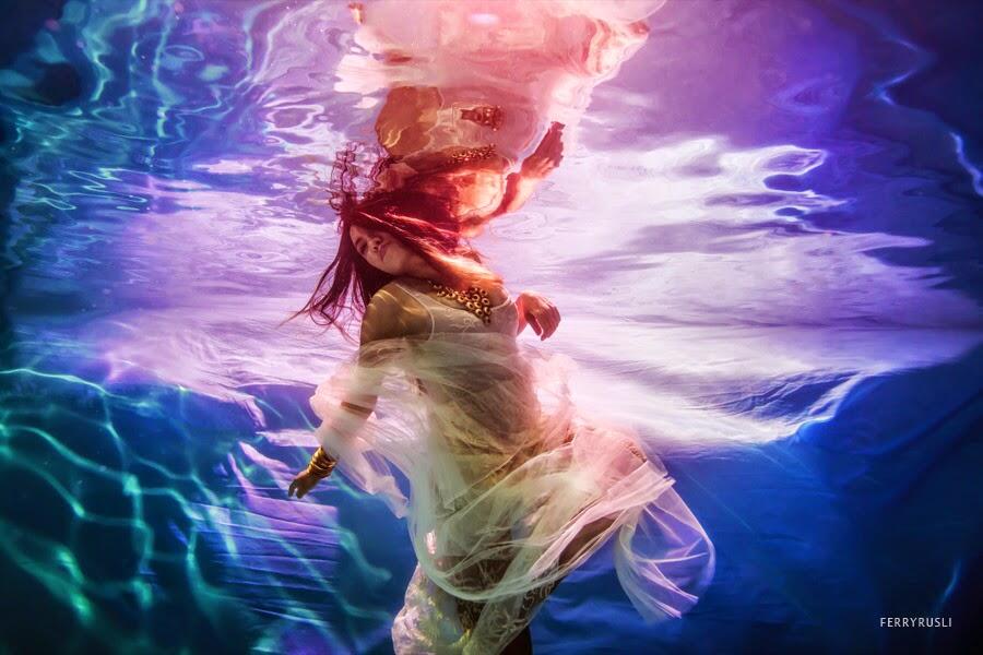 &#91; SHARING &#93; &#91; gallery &#93; Underwater Fashion Photography