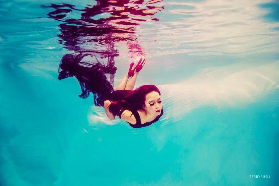 &#91; SHARING &#93; &#91; gallery &#93; Underwater Fashion Photography