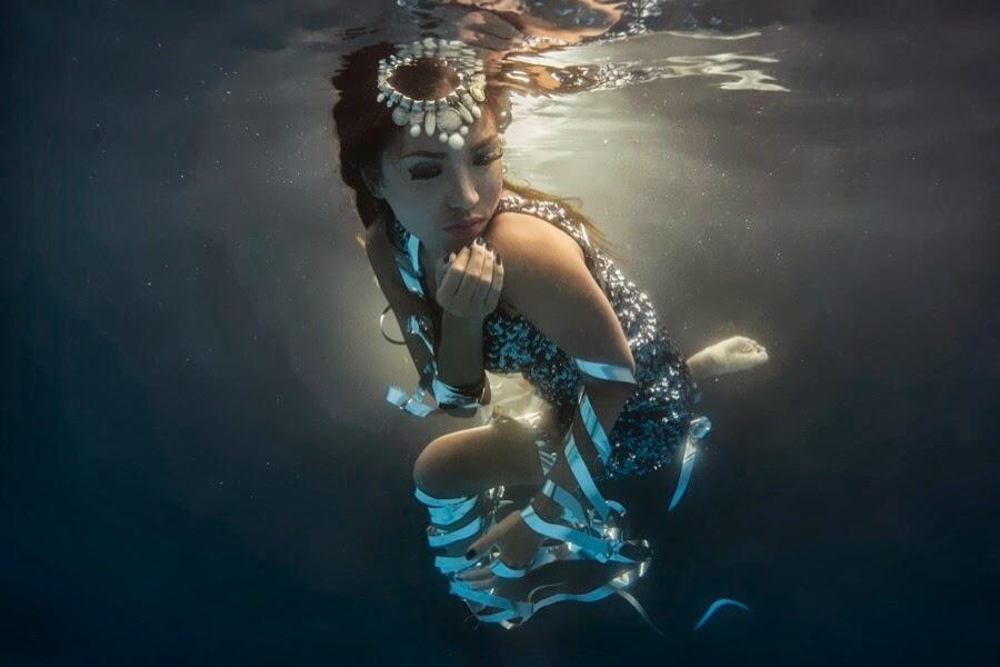 &#91; SHARING &#93; &#91; gallery &#93; Underwater Fashion Photography