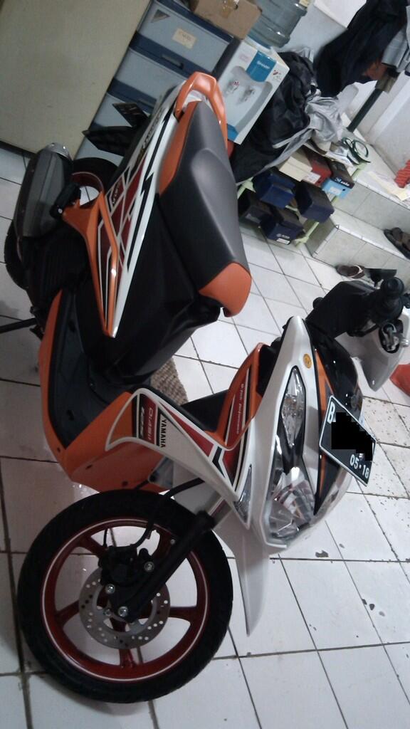 Terjual Yamaha Xeon RC Putih-Oranye Limited Edition  KASKUS