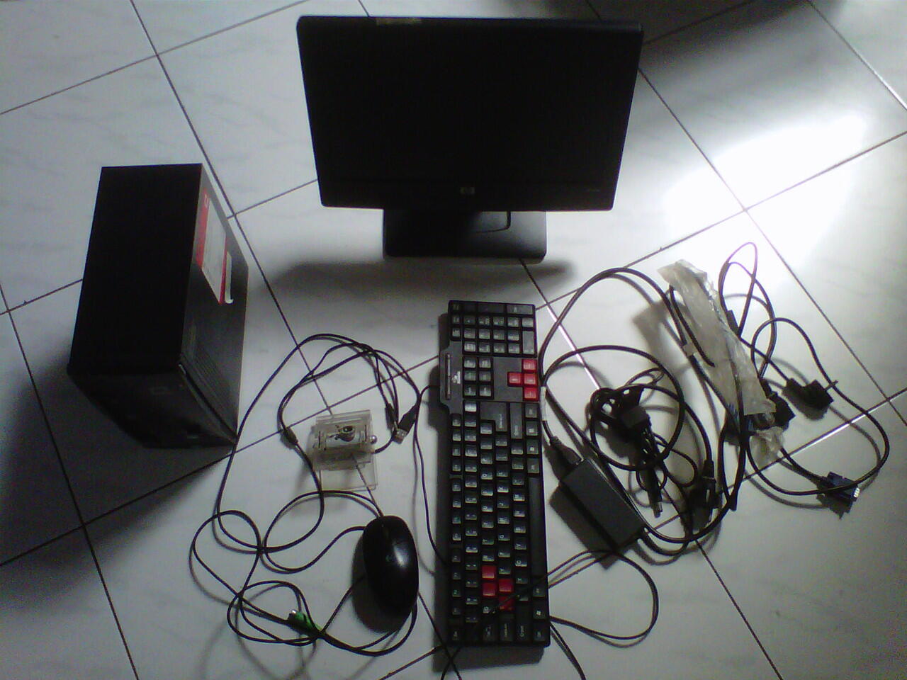 Komputer PC Intel Atom 230 lengkap dgn monitor dll