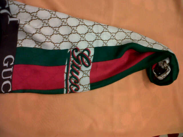 kerudung segi 4 motif Gucci,lv premium