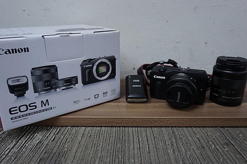 Canon EOS M Kit 3 Mulus dan Komplit