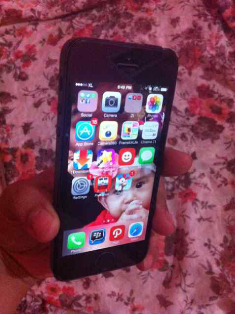 Jual Iphone 5 16Gb black solid