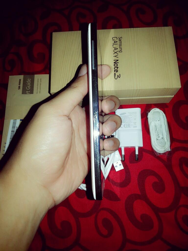 Samsung Galaxy Note 3 N900 32Gb SEIN 2 Bln Pakai Bandung