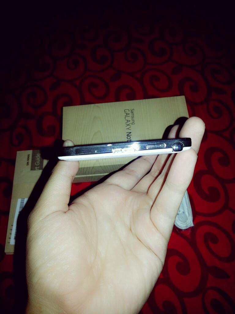 Samsung Galaxy Note 3 N900 32Gb SEIN 2 Bln Pakai Bandung