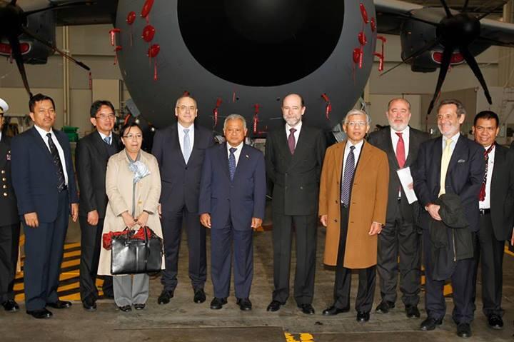 Kerjasama Militer Indonesia - Spanyol ( meninjau Eurofighter Typhoon - Airbus A400M )