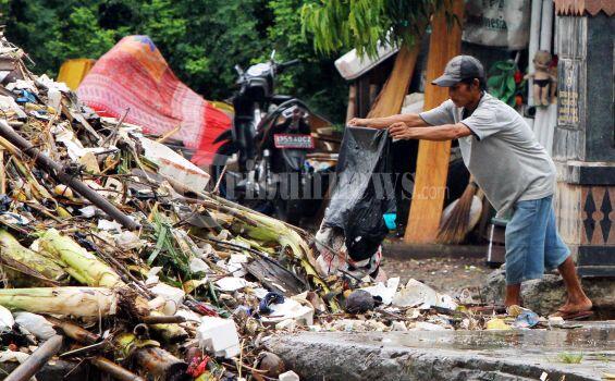 banjir dan macet semua salah jokowi !
