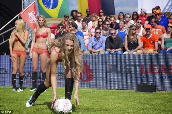 Belanda menjadi juara Piala Dunia 2014 &#91;Agak BB&#93;