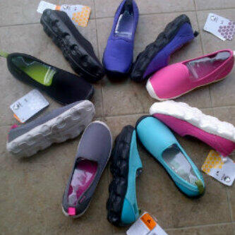 CROCS ORIGINAL FOR MEN, LENGKAP,BERKWALITAS.DIJAMIN 100%