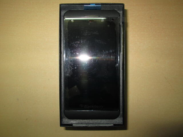 BB Z10, garansi resmi TAM, harga kaskuser