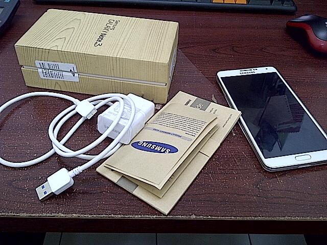 Samsung Galaxy Note 3 N9005 LTE Snapdragon - Putih 32 GB Like New Murah Aja Gan