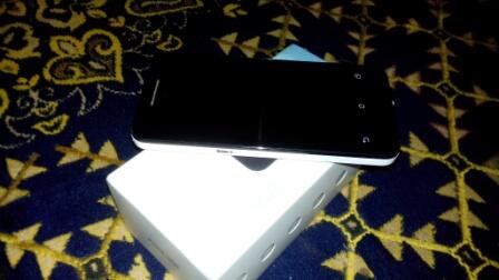 ASUS ZENFONE 4 PUTIH