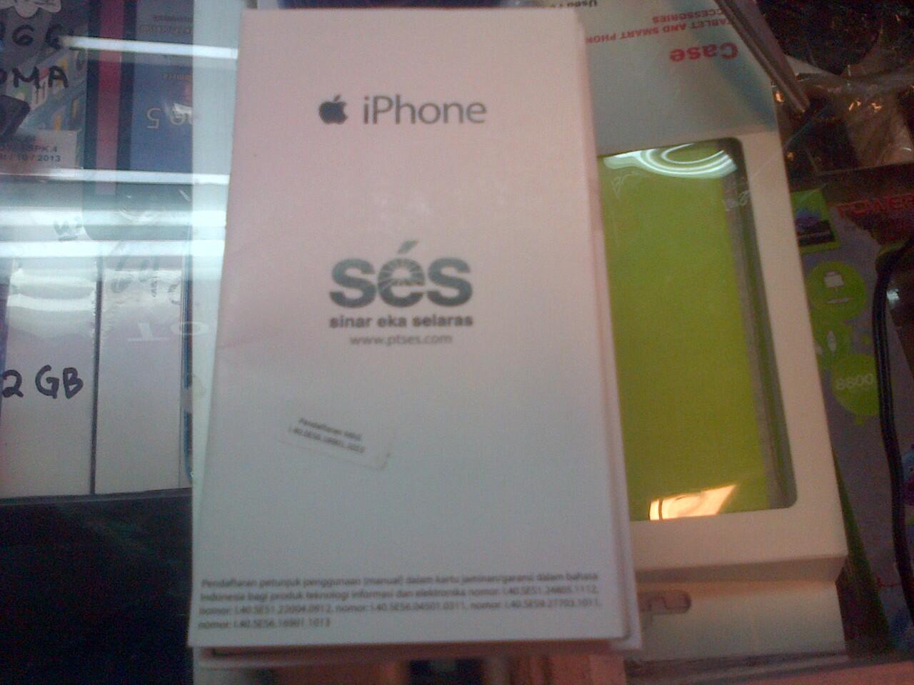 APPLE IPHONE 4G GARANSI RESMI TAM SES - BNIB