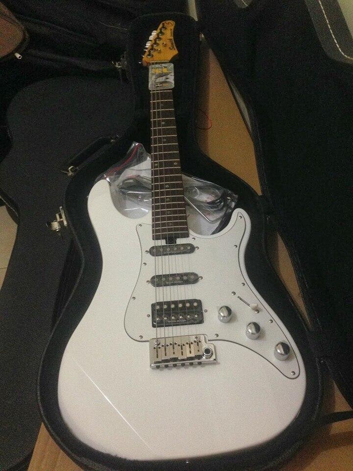 gitar listrik original samick NSST-100 stratocaster model