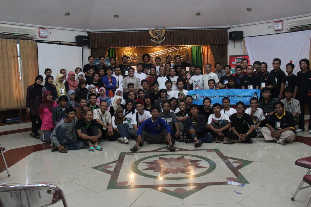 Seputar Indonesia Linux Conference 2014 - Sinjai 