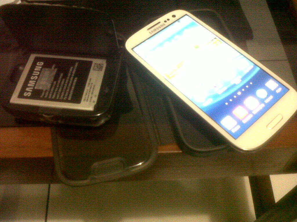 Apple iPhone 5 Muluss, Samsung Galaxy S3. .. Masuk gan