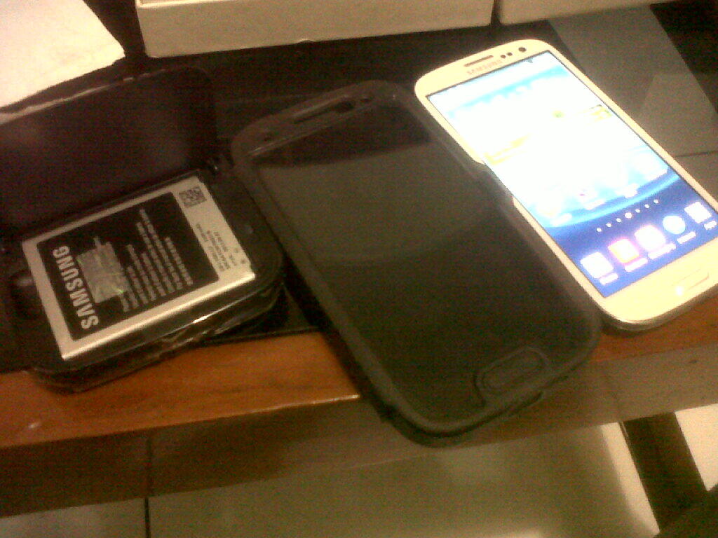 Apple iPhone 5 Muluss, Samsung Galaxy S3. .. Masuk gan