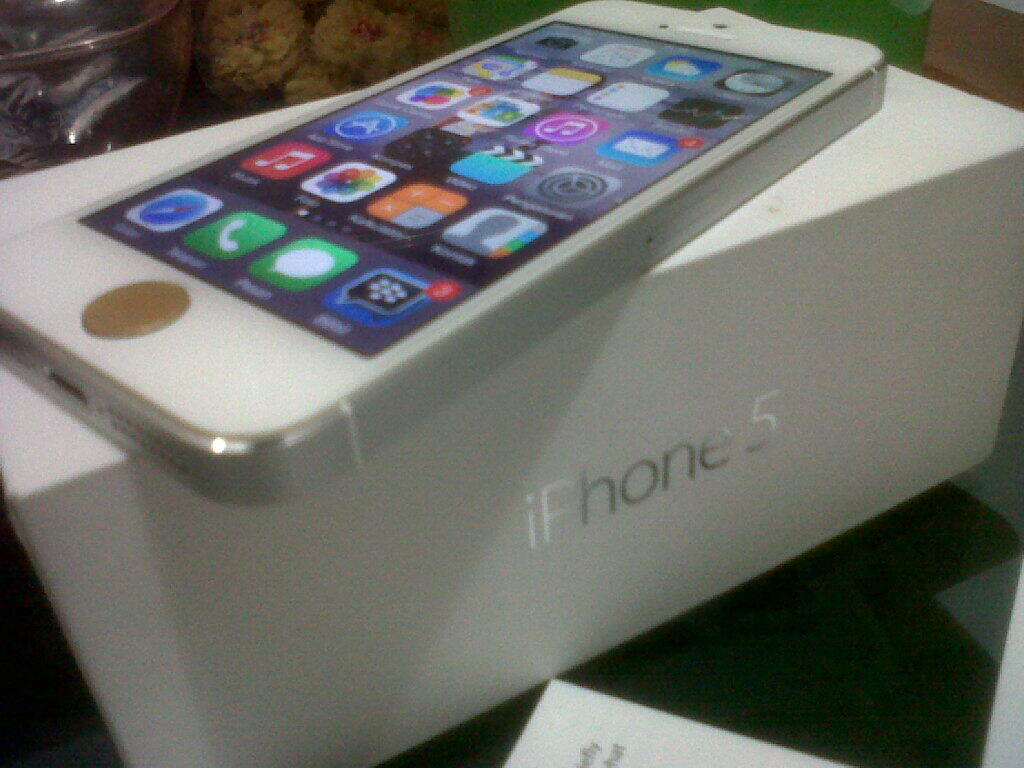 Apple iPhone 5 Muluss, Samsung Galaxy S3. .. Masuk gan