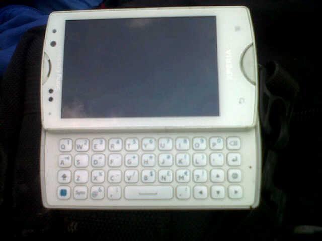 SONY ERICSON XPERIA MINI PRO SK17I WHITE