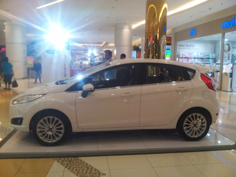 Ford fiesta makin ngaciiirr...