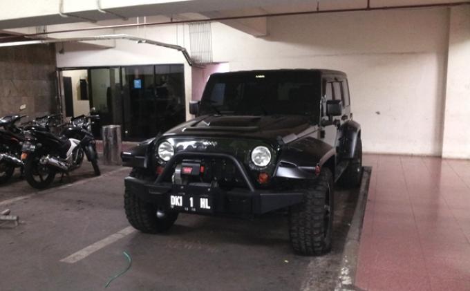 |Lanjutan Lamborghini| Jeep Rubicon 'DKI 1 HL' Haji Lulung Juga Menyalahi Aturan