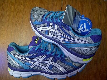 sepatu asics running