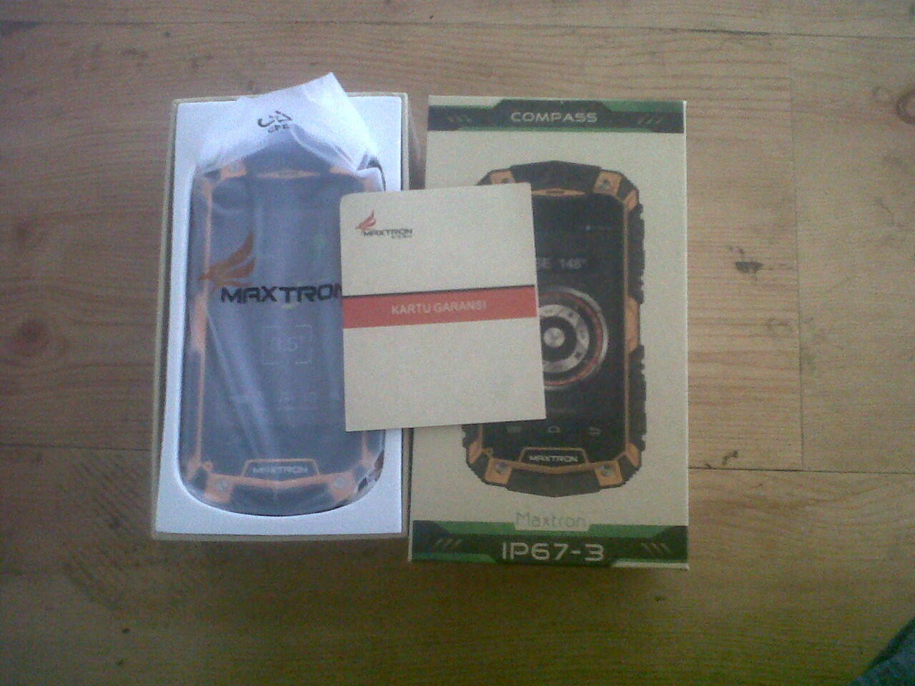 Maxtron IP67-3..Outdoor Android jelybeen bbm support,,ante air,ante benturan